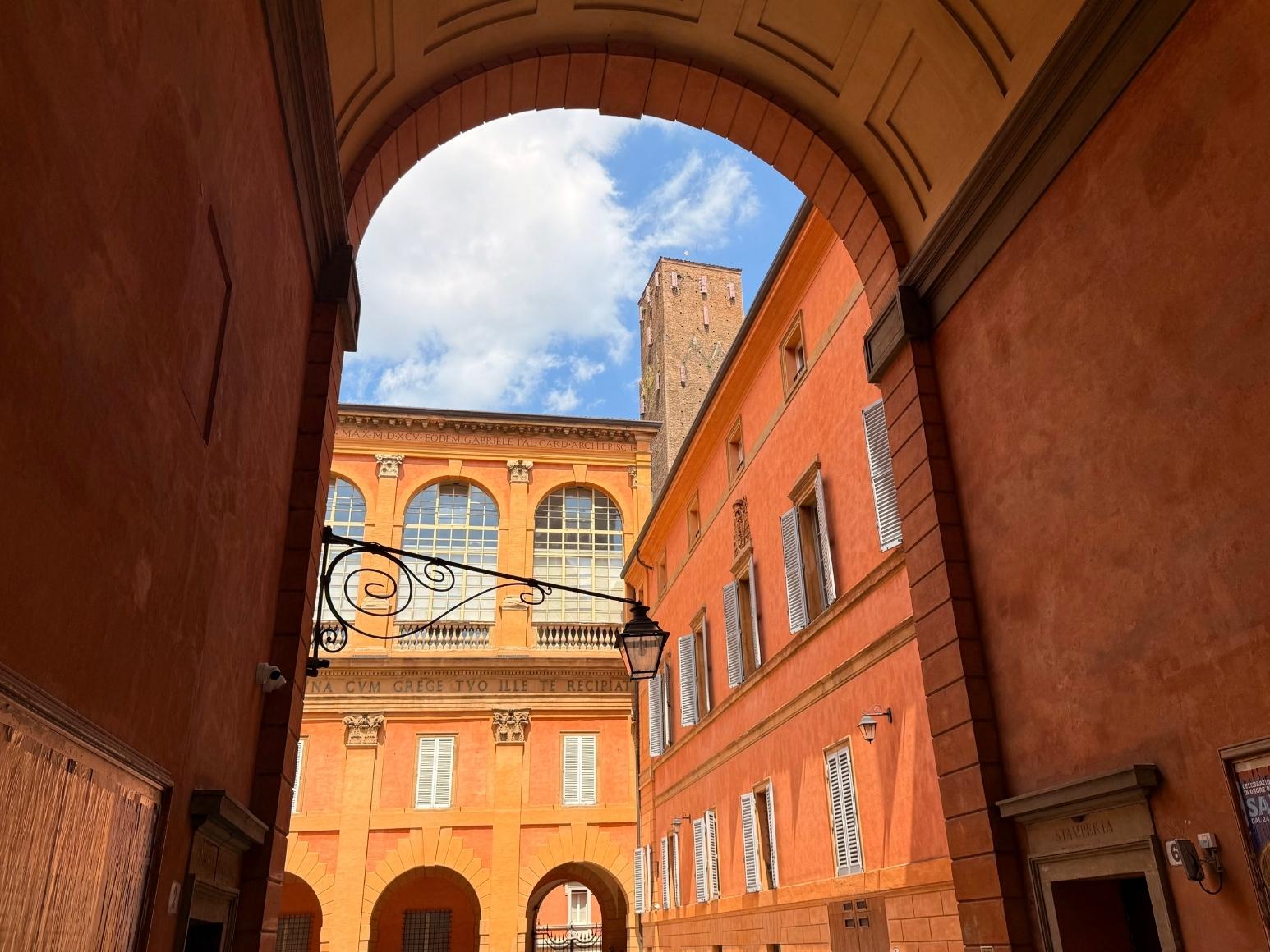 Wandering Bologna: A Complete Guide